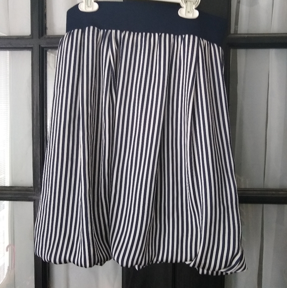💚H&M striped satin bubble skirt size 8 - Picture 2 of 8
